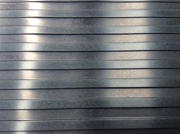 Tough Rubber Ute Mat to Suit: Isuzu D-Max Space Cab with Factory Liner Fitted - September 2020 to Current - Image 3